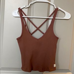 Vuori Ribbed Crop Tank